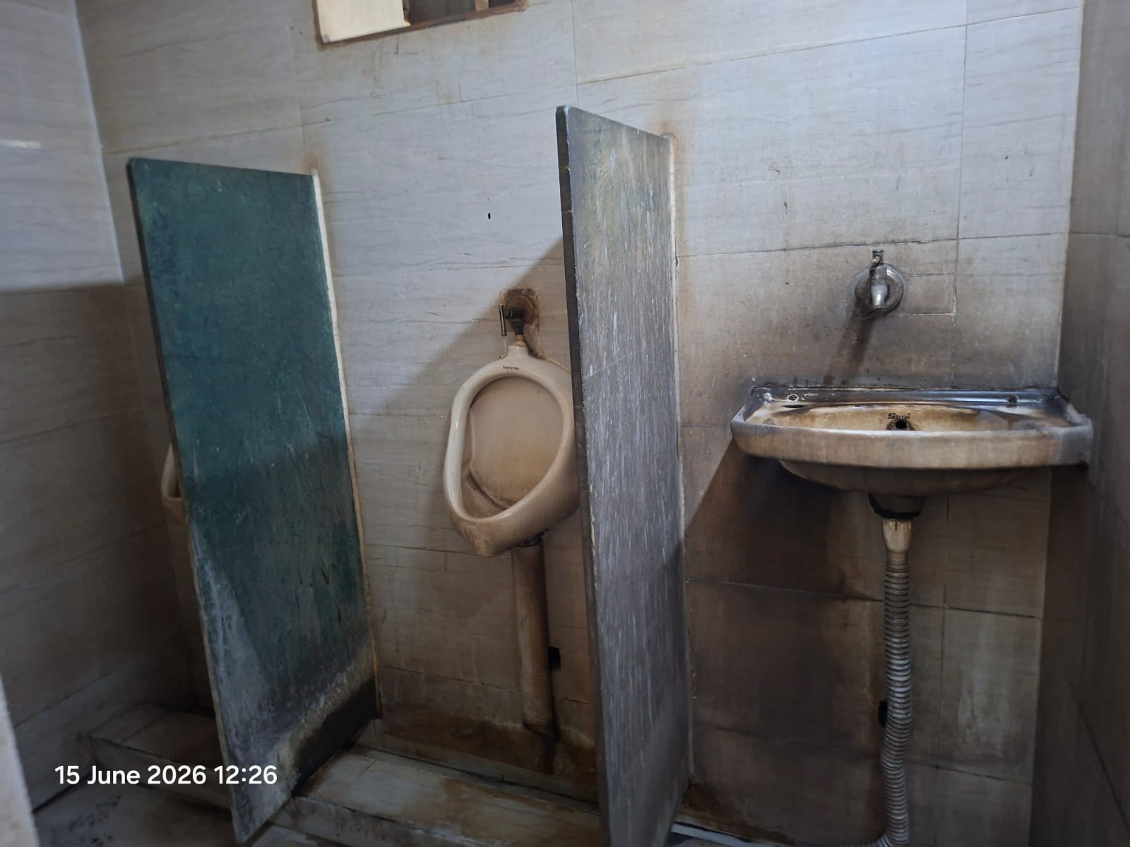 Washroom before cleaning