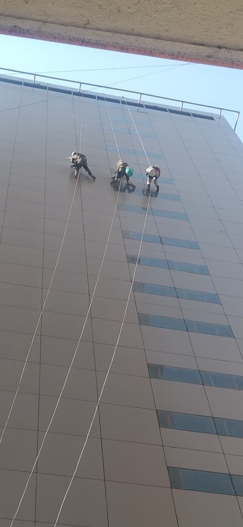 Facade cleaning work