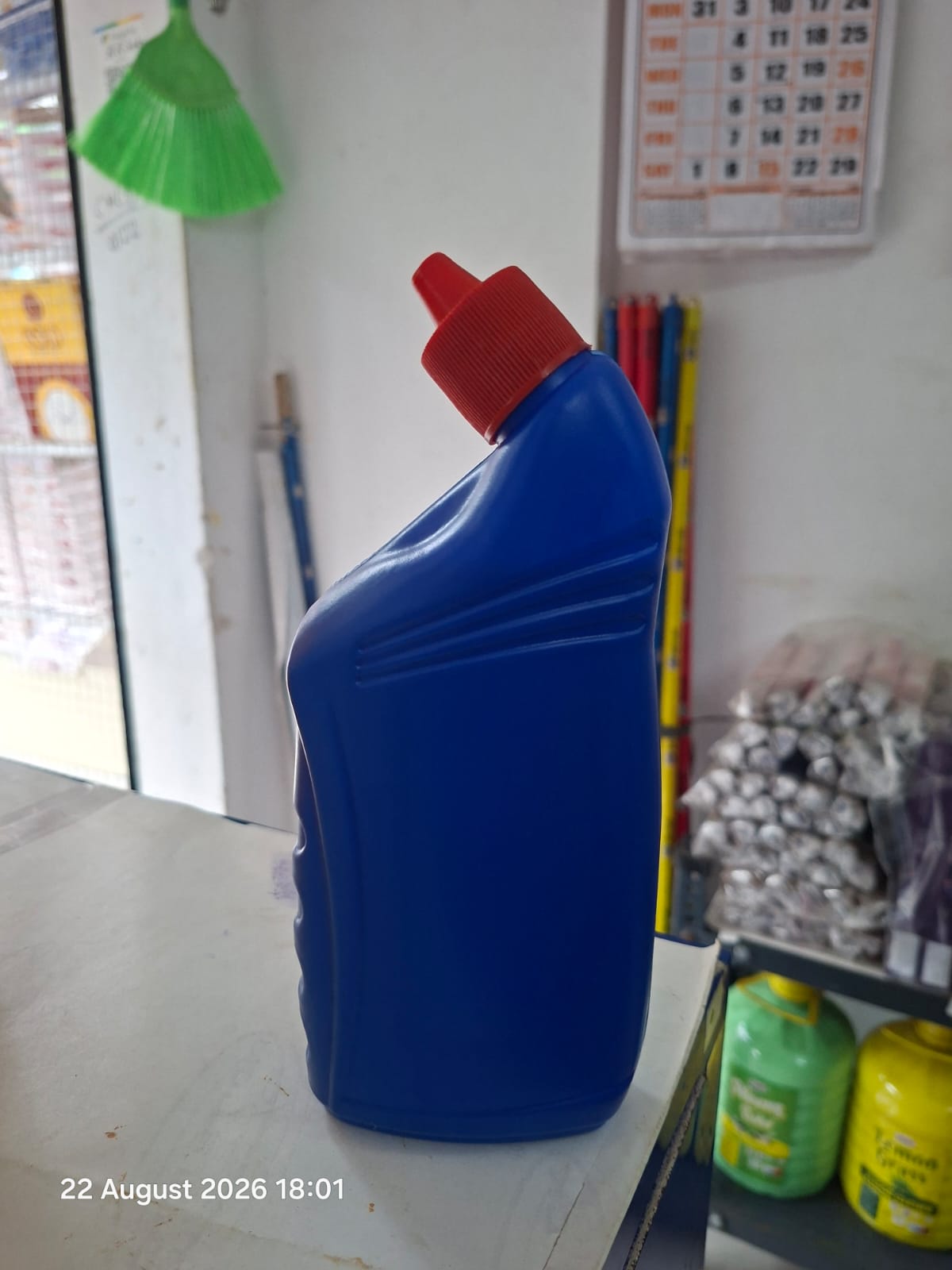 Toilet cleaner