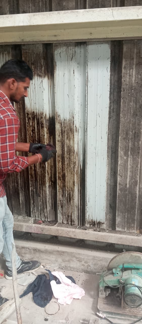 Wall cleaning work